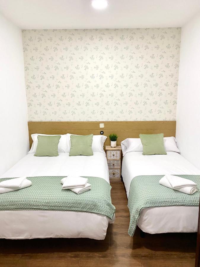 Apartamentos Fuencarral II Madrid Room photo