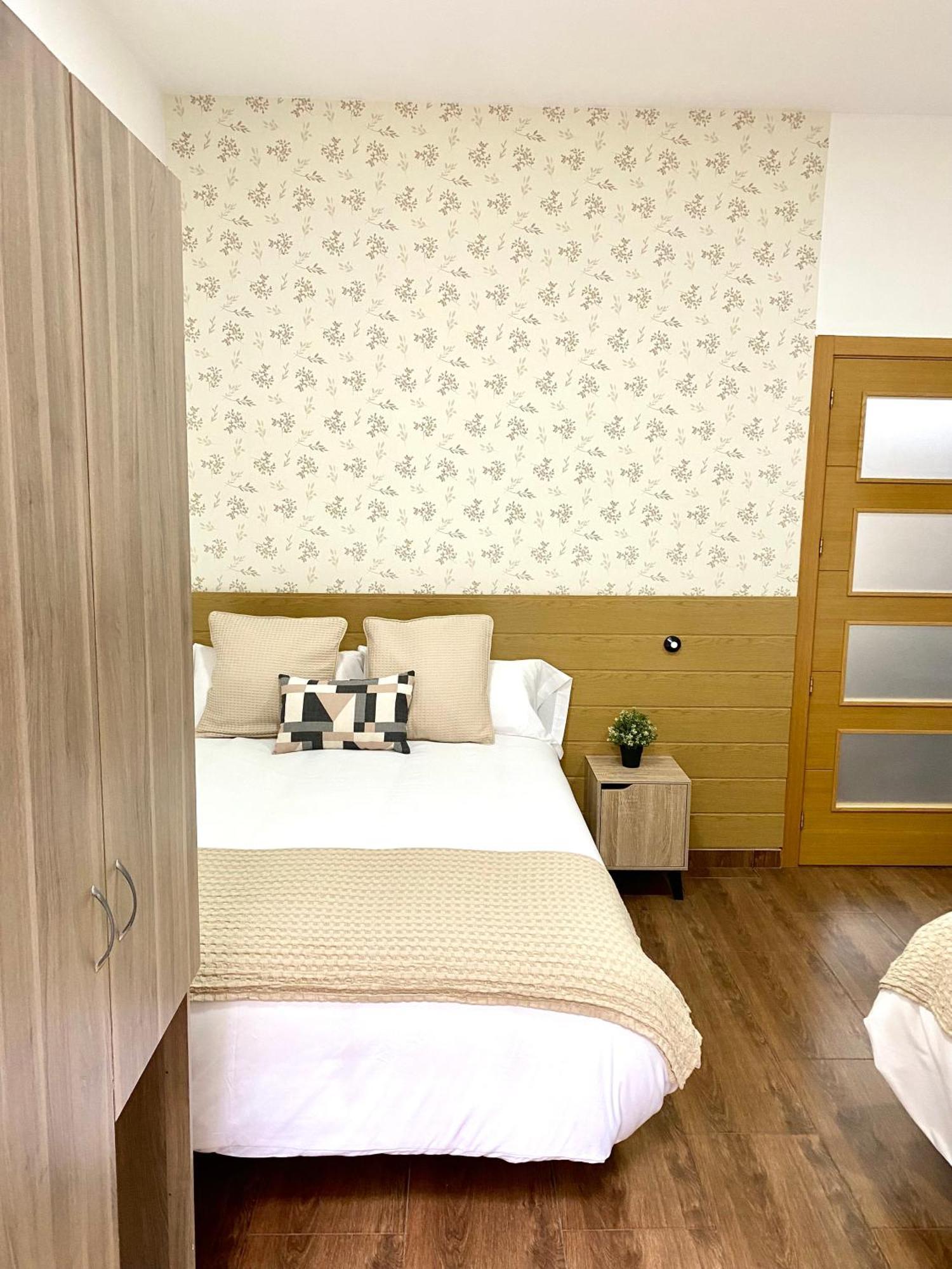 Apartamentos Fuencarral II Madrid Room photo